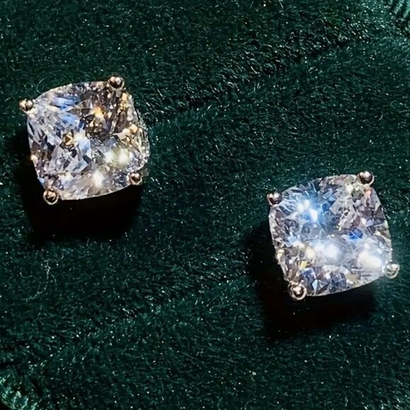 🔷 CZ Diamond solitaire earrings 🔷 - Picture 3 of 4